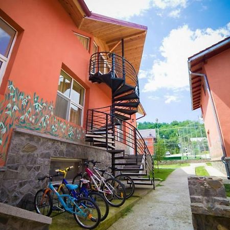 Hotel Gclub Breaza  Esterno foto